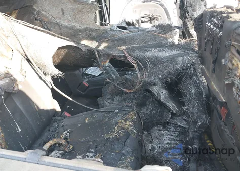 2018 Chrysler Pacifica Touring L Plus z USA, uszkodzony, nr VIN 2C4RC1EG9JR132854